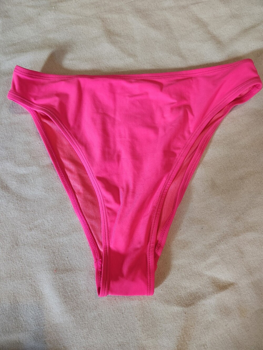 Good American Knockout Pink Bikini Bottom Size 0 NWOT